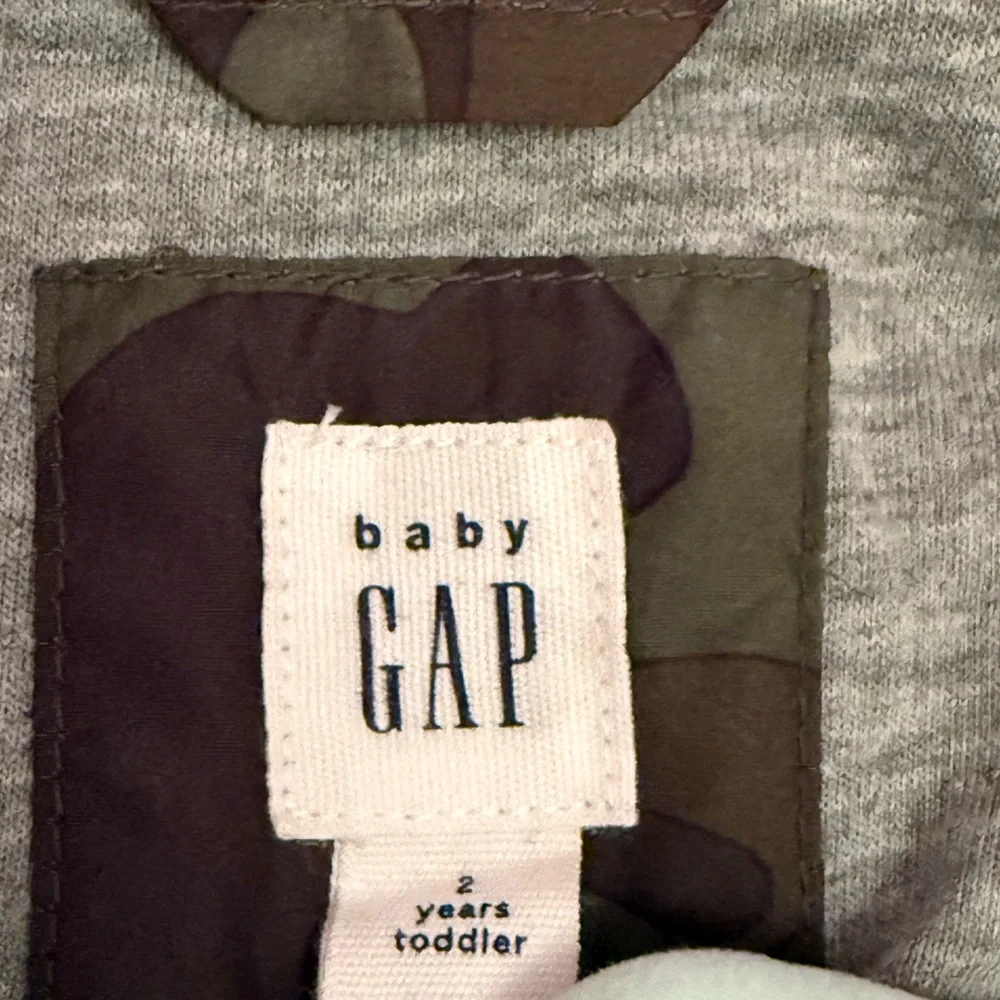 Baby Gap lightweight jacket. Size 2 toddler